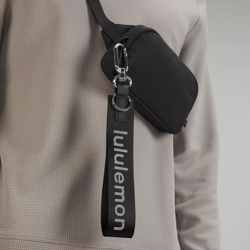 Lululemon Never Lost Keychain NWT Neutral Black/White - Picture 2 of 7
